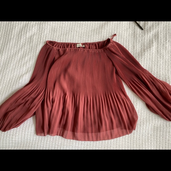 Aritzia Wilfred Mauve blouse - Picture 2 of 8